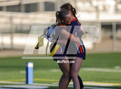 Thumbnail 3 in Chaparral vs. Legend (CHSAA 5A Semi-Final) photogallery.