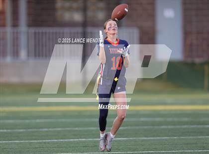 Thumbnail 2 in Chaparral vs. Legend (CHSAA 5A Semi-Final) photogallery.