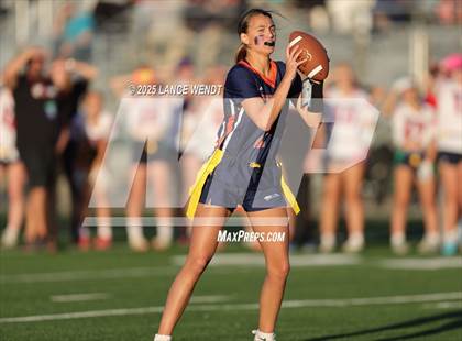 Thumbnail 2 in Chaparral vs. Legend (CHSAA 5A Semi-Final) photogallery.