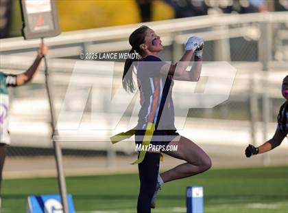 Thumbnail 3 in Chaparral vs. Legend (CHSAA 5A Semi-Final) photogallery.
