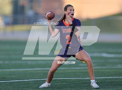 Thumbnail 3 in Chaparral vs. Legend (CHSAA 5A Semi-Final) photogallery.