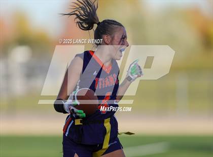 Thumbnail 2 in Chaparral vs. Legend (CHSAA 5A Semi-Final) photogallery.