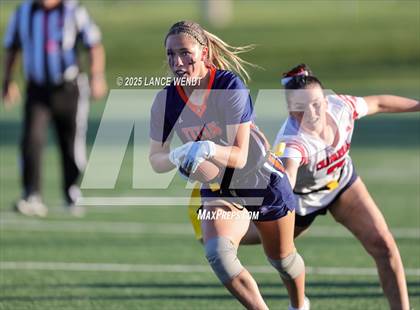 Thumbnail 2 in Chaparral vs. Legend (CHSAA 5A Semi-Final) photogallery.