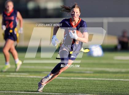Thumbnail 1 in Chaparral vs. Legend (CHSAA 5A Semi-Final) photogallery.
