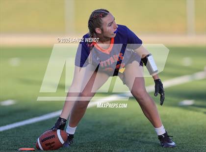 Thumbnail 1 in Chaparral vs. Legend (CHSAA 5A Semi-Final) photogallery.
