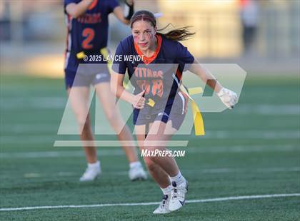 Thumbnail 3 in Chaparral vs. Legend (CHSAA 5A Semi-Final) photogallery.