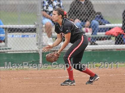 Thumbnail 2 in Palos Verdes vs. Valley Christian (Downey Tournament) photogallery.