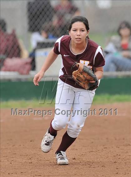 Thumbnail 2 in Palos Verdes vs. Valley Christian (Downey Tournament) photogallery.