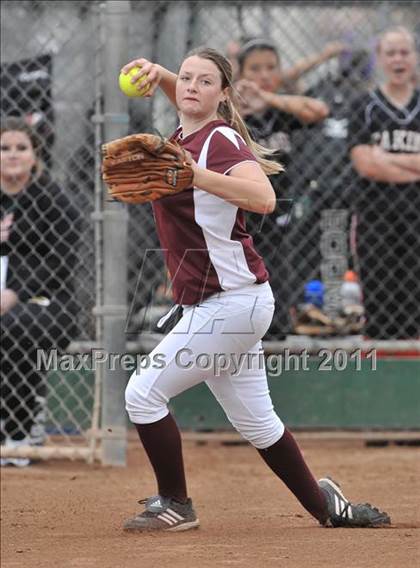 Thumbnail 3 in Palos Verdes vs. Valley Christian (Downey Tournament) photogallery.