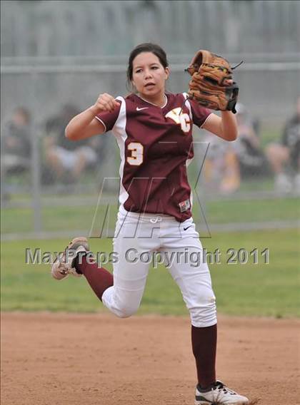 Thumbnail 2 in Palos Verdes vs. Valley Christian (Downey Tournament) photogallery.