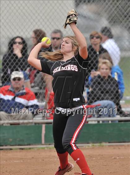 Thumbnail 3 in Palos Verdes vs. Valley Christian (Downey Tournament) photogallery.