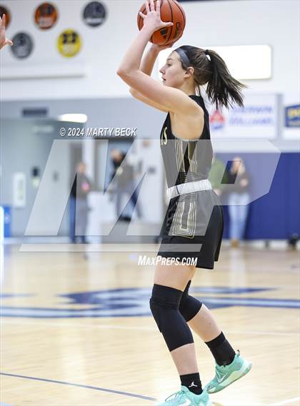 Thumbnail 3 in Tipton vs Northeast (Cairo) photogallery.