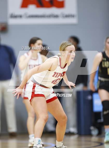 Thumbnail 3 in Tipton vs Northeast (Cairo) photogallery.
