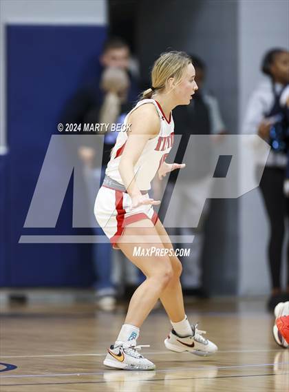 Thumbnail 1 in Tipton vs Northeast (Cairo) photogallery.