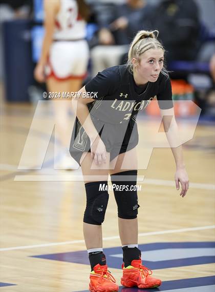 Thumbnail 3 in Tipton vs Northeast (Cairo) photogallery.