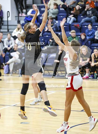 Thumbnail 3 in Tipton vs Northeast (Cairo) photogallery.
