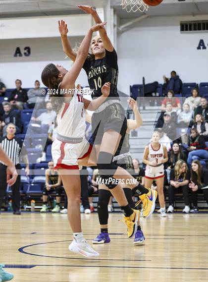 Thumbnail 3 in Tipton vs Northeast (Cairo) photogallery.