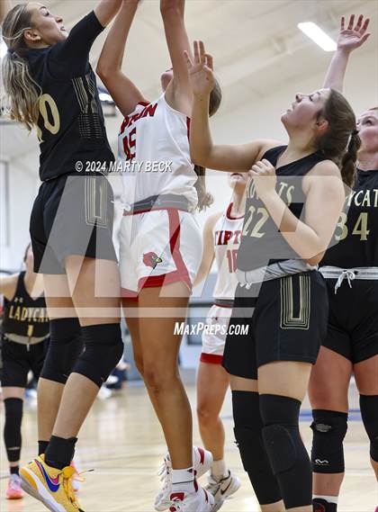 Thumbnail 3 in Tipton vs Northeast (Cairo) photogallery.