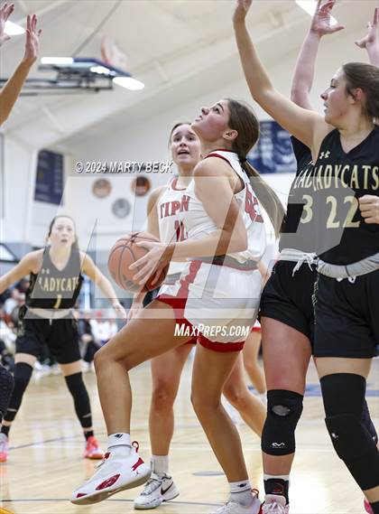 Thumbnail 3 in Tipton vs Northeast (Cairo) photogallery.