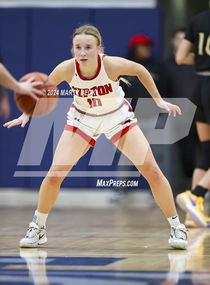 Thumbnail 3 in Tipton vs Northeast (Cairo) photogallery.