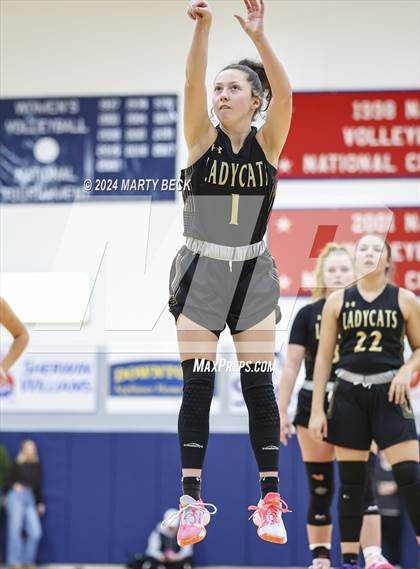 Thumbnail 2 in Tipton vs Northeast (Cairo) photogallery.