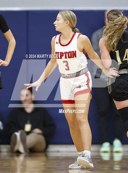 Thumbnail 2 in Tipton vs Northeast (Cairo) photogallery.