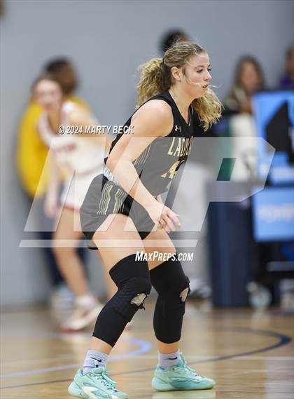 Thumbnail 2 in Tipton vs Northeast (Cairo) photogallery.