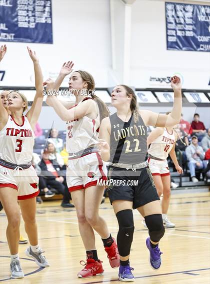 Thumbnail 1 in Tipton vs Northeast (Cairo) photogallery.