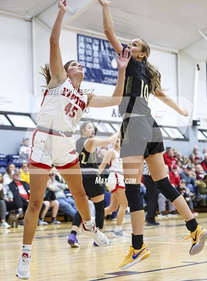 Thumbnail 3 in Tipton vs Northeast (Cairo) photogallery.