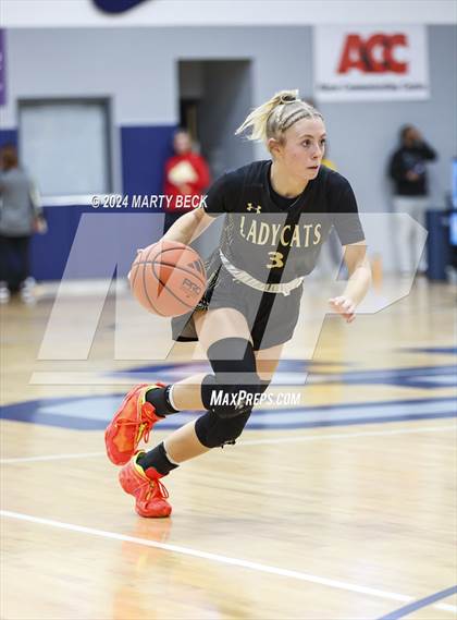 Thumbnail 2 in Tipton vs Northeast (Cairo) photogallery.