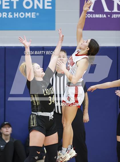 Thumbnail 3 in Tipton vs Northeast (Cairo) photogallery.