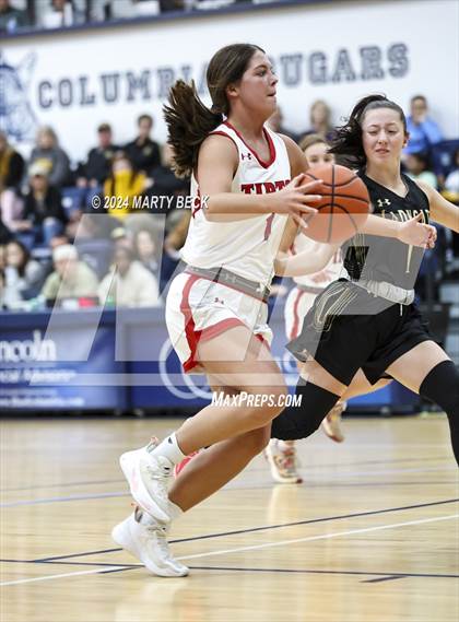 Thumbnail 3 in Tipton vs Northeast (Cairo) photogallery.