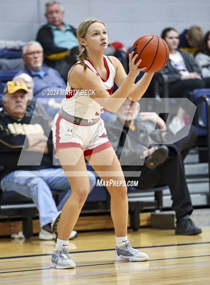 Thumbnail 1 in Tipton vs Northeast (Cairo) photogallery.