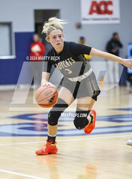 Thumbnail 1 in Tipton vs Northeast (Cairo) photogallery.