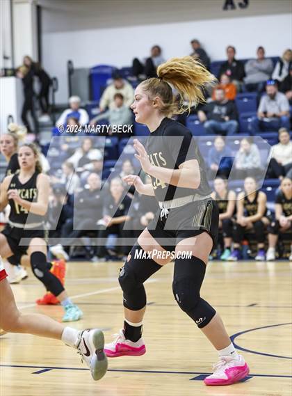 Thumbnail 3 in Tipton vs Northeast (Cairo) photogallery.