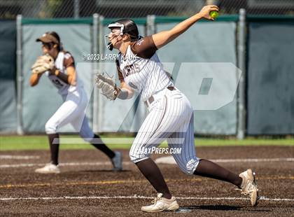 Thumbnail 3 in Saint Francis vs San Ramon Valley (CIF NorCal Division 1 Round 1) photogallery.