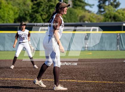 Thumbnail 3 in Saint Francis vs San Ramon Valley (CIF NorCal Division 1 Round 1) photogallery.