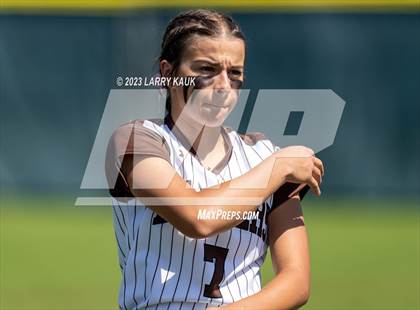 Thumbnail 3 in Saint Francis vs San Ramon Valley (CIF NorCal Division 1 Round 1) photogallery.
