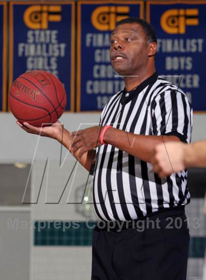 Thumbnail 2 in Eastlake vs Cabrillo (MaxPreps Holiday Classic) photogallery.