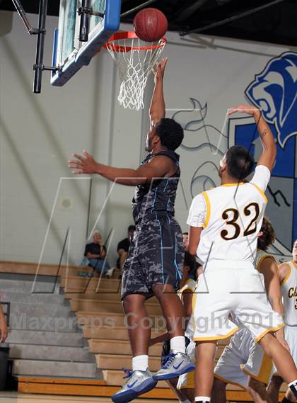 Thumbnail 2 in Eastlake vs Cabrillo (MaxPreps Holiday Classic) photogallery.