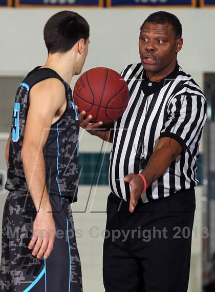 Thumbnail 2 in Eastlake vs Cabrillo (MaxPreps Holiday Classic) photogallery.