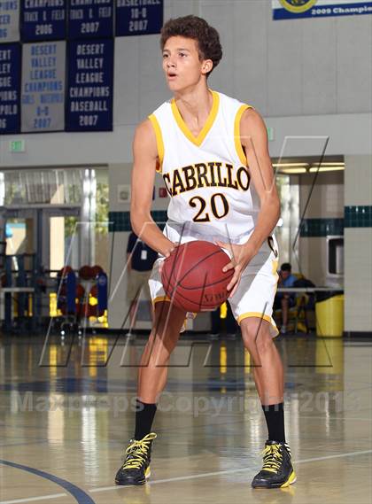 Thumbnail 3 in Eastlake vs Cabrillo (MaxPreps Holiday Classic) photogallery.