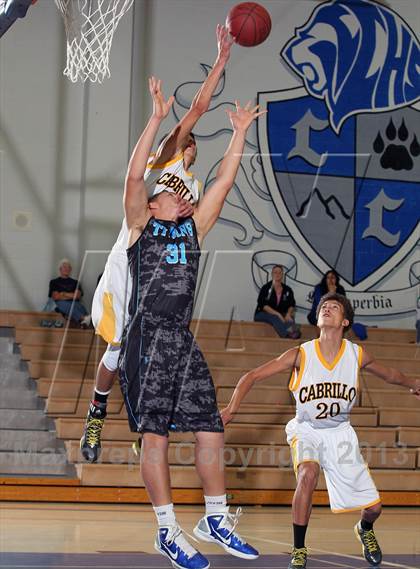 Thumbnail 2 in Eastlake vs Cabrillo (MaxPreps Holiday Classic) photogallery.