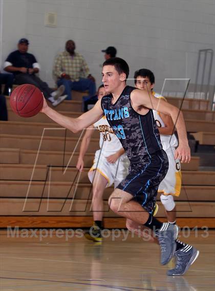 Thumbnail 3 in Eastlake vs Cabrillo (MaxPreps Holiday Classic) photogallery.