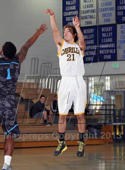 Thumbnail 3 in Eastlake vs Cabrillo (MaxPreps Holiday Classic) photogallery.