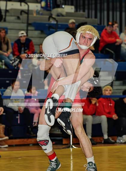 Thumbnail 3 in NYSPHSAA Section VI D1 State Qualifier (True 2nd) photogallery.