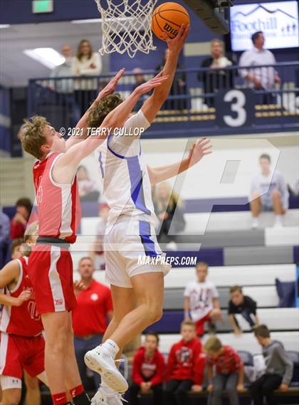 Thumbnail 1 in Madison vs. Bingham (Chargers Tournament of Champions) photogallery.