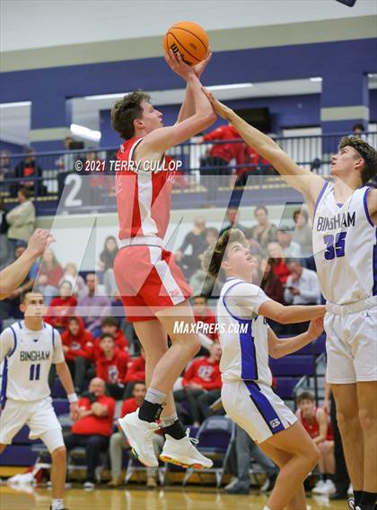 Thumbnail 1 in Madison vs. Bingham (Chargers Tournament of Champions) photogallery.