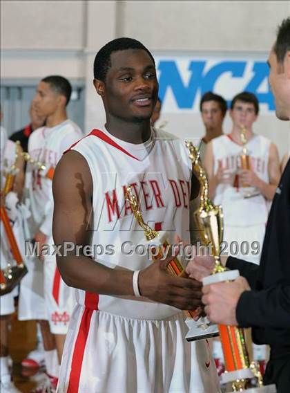 Thumbnail 1 in Mater Dei vs. Foothill (Orange Holiday Classic Championship) photogallery.