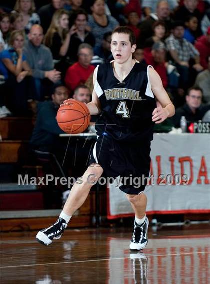 Thumbnail 2 in Mater Dei vs. Foothill (Orange Holiday Classic Championship) photogallery.